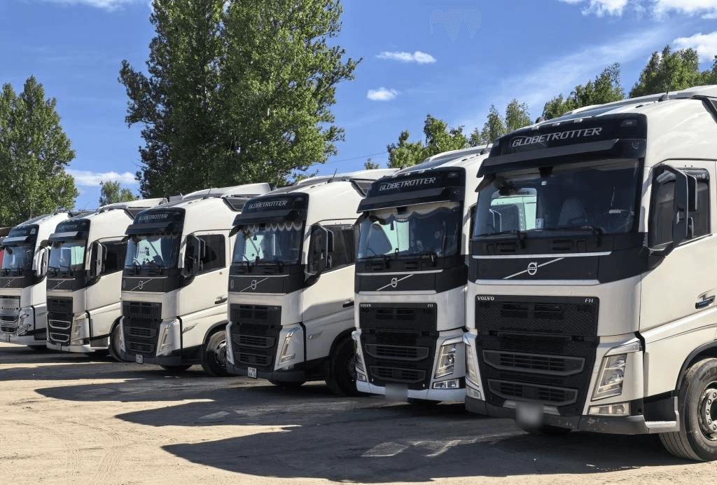 Автопарк грузовых автомобилей Volvo